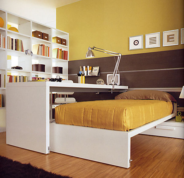 Детская: кровать+рабочий стол+книжные стеллажи, шкафчики и панели, закреплённые на вертикальных стойках, ZALF, Италия.