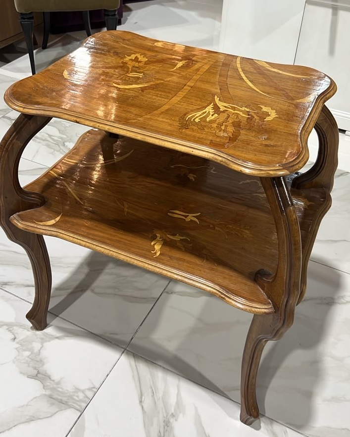 Чайный столик Emile Gallè Table