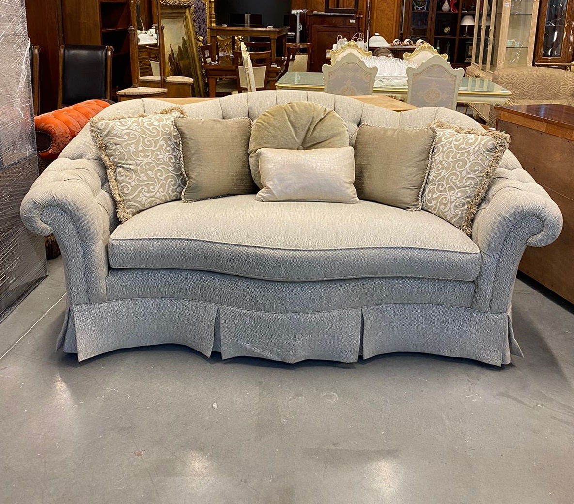 Диван ELKRIDGE, BENTLEY CHURCHILL, INC. 