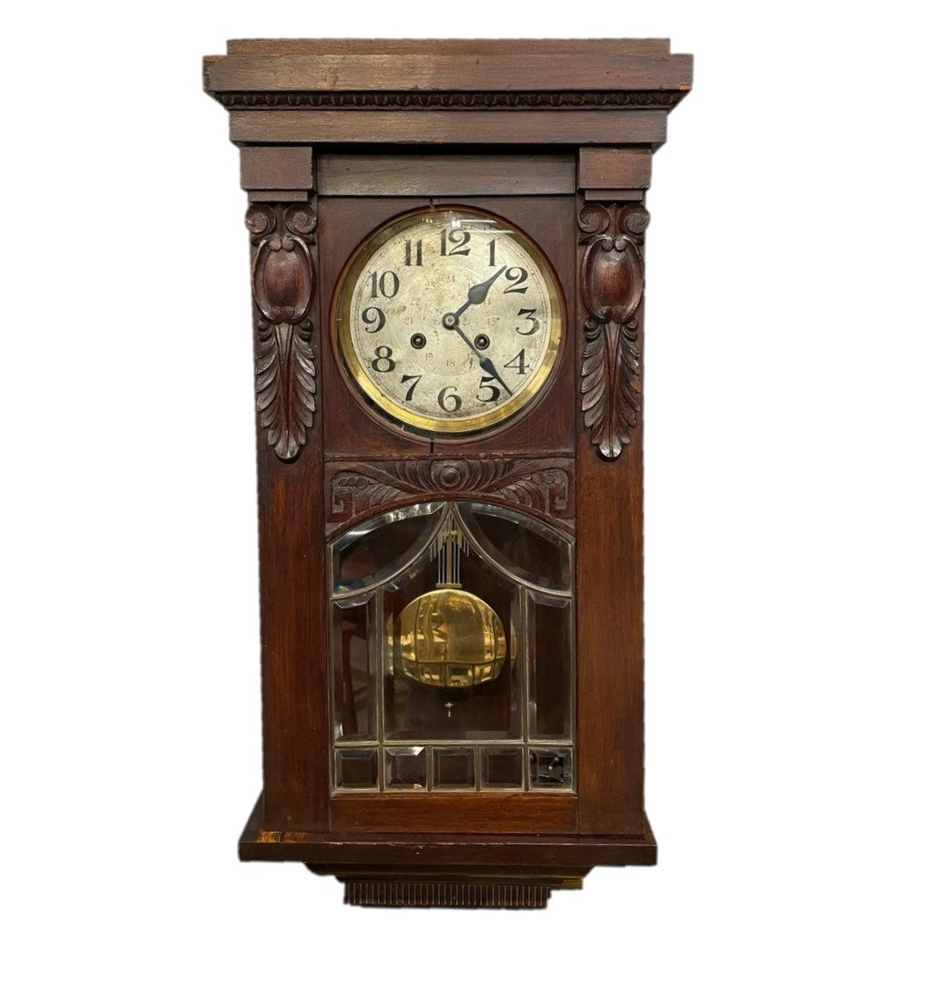 Антикварные настенные часы с боем, конец XIX в., ”RECORD Gong”, Германия.
