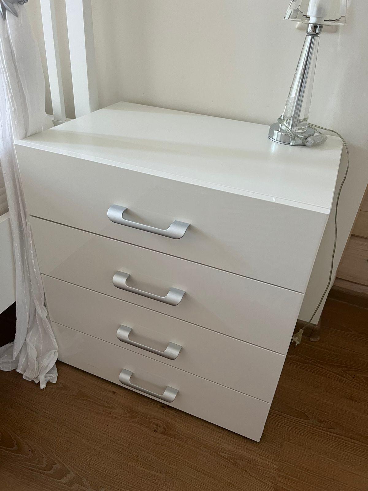 Тумбочка прикроватная besta tofta IKEA
